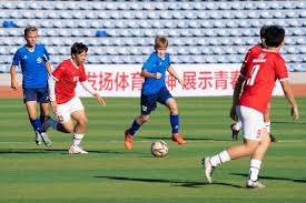 成都蓉城小胜山东泰山 继续领跑中超联赛
